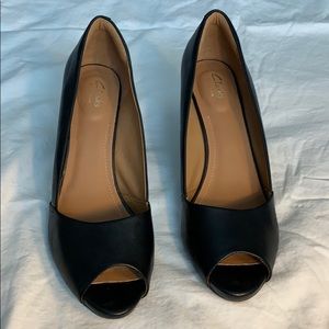 Clarks black leather peep toe 3 inch heels size 12